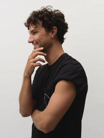 Circle Pocket Tee - Black